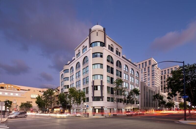 185 W F St, San Diego, CA à louer Photo du bâtiment- Image 1 de 14