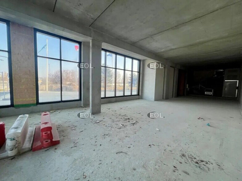 Industriel dans Tremblay-en-France à vendre - Photo du bâtiment - Image 3 de 13