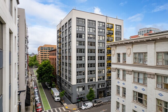 Plus de détails pour 310 SW 4th Ave, Portland, OR - Bureau à louer