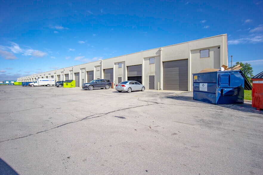1001 Enterprise Ave, Oklahoma City, OK à louer - Photo du bâtiment - Image 3 de 16
