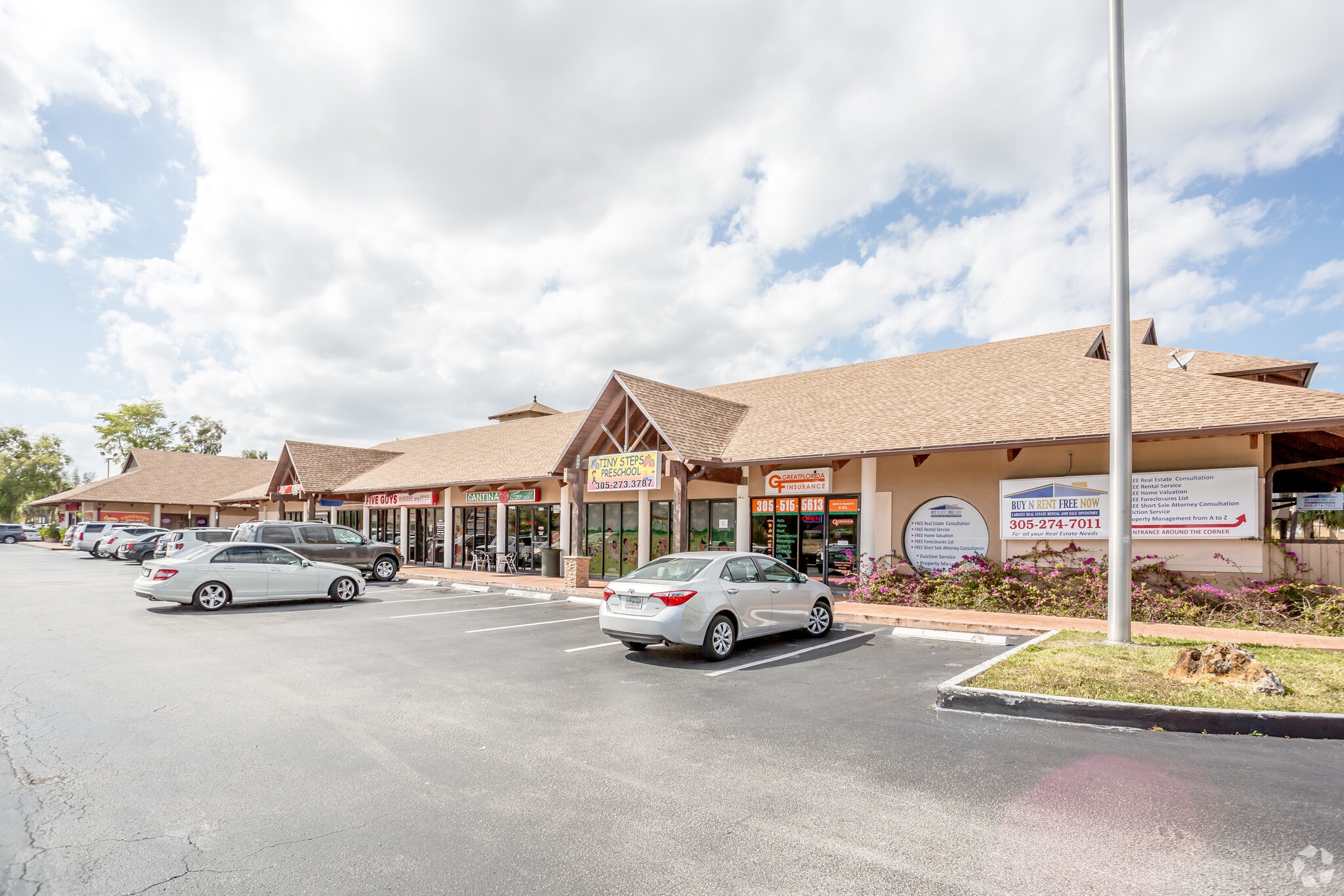 10471 N Kendall Dr, Miami, FL for lease Primary Photo- Image 1 of 67