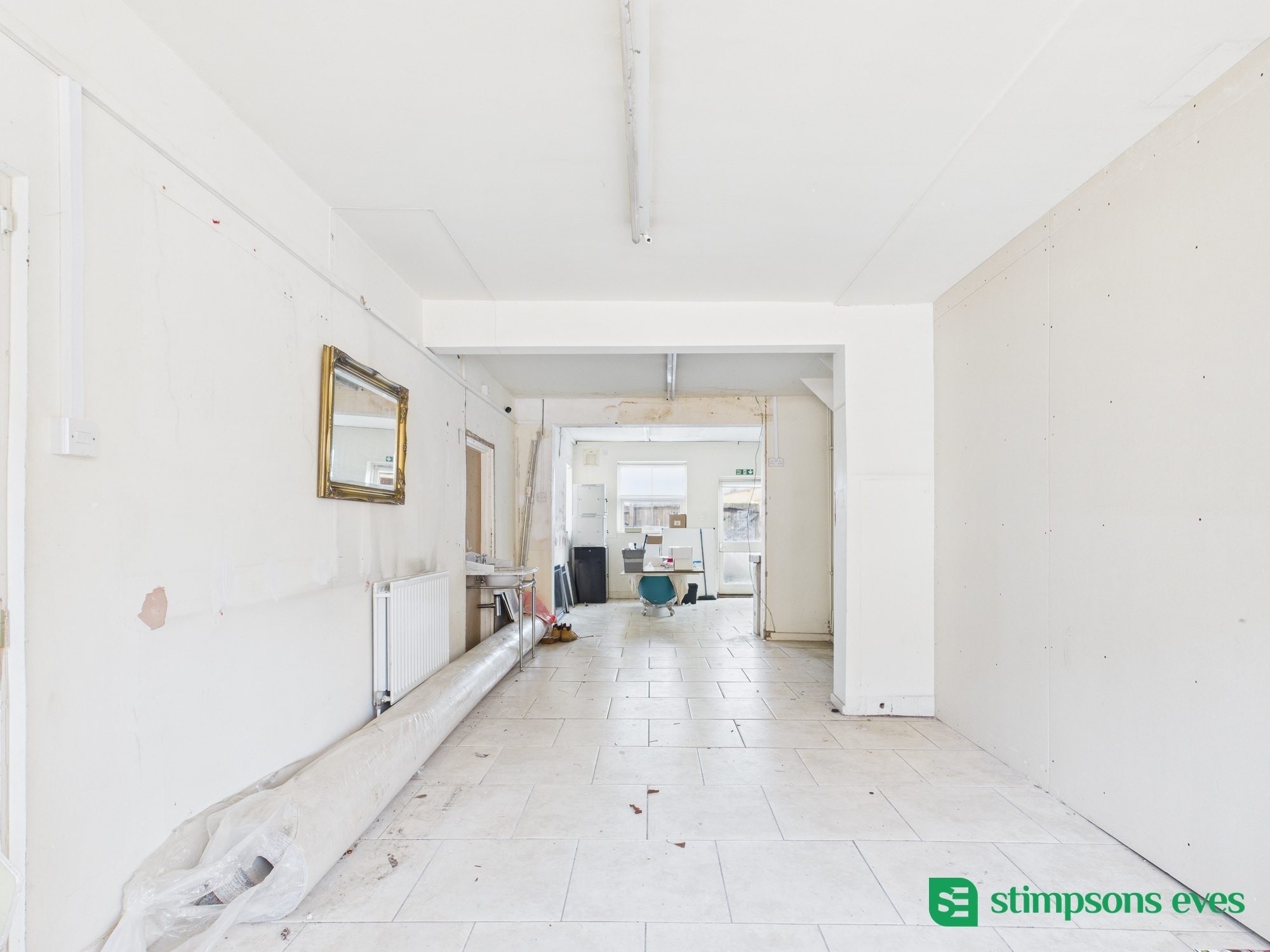 14 Simpson Rd, Milton Keynes for sale Building Photo- Image 1 of 8