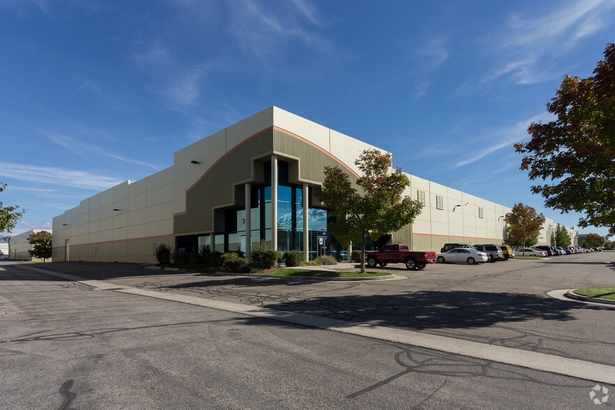 1633-1717 S 4800 W, Salt Lake City, UT for lease - Primary Photo - Image 2 of 9