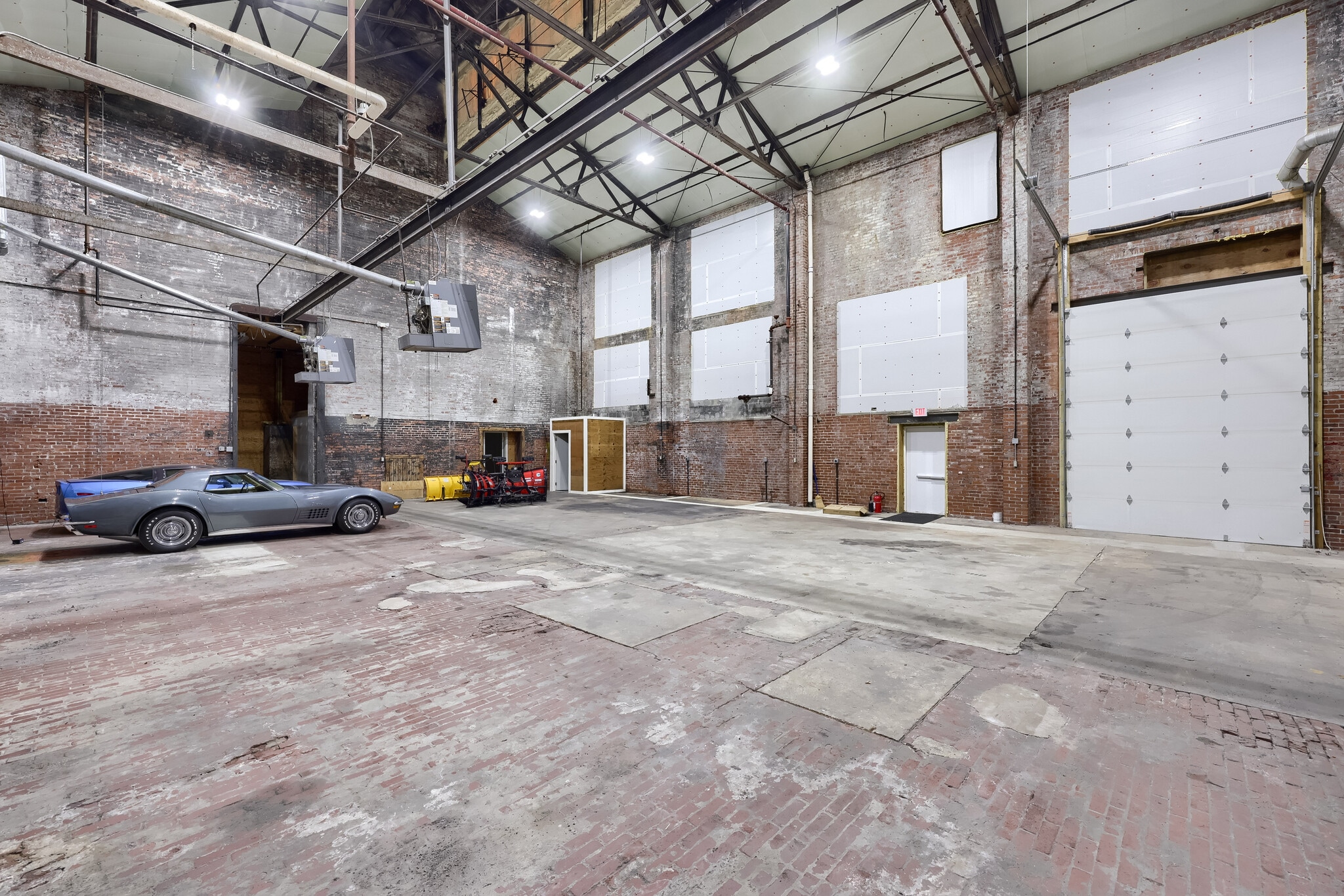 30 N 3rd St, Womelsdorf, PA for lease Interior Photo- Image 1 of 6