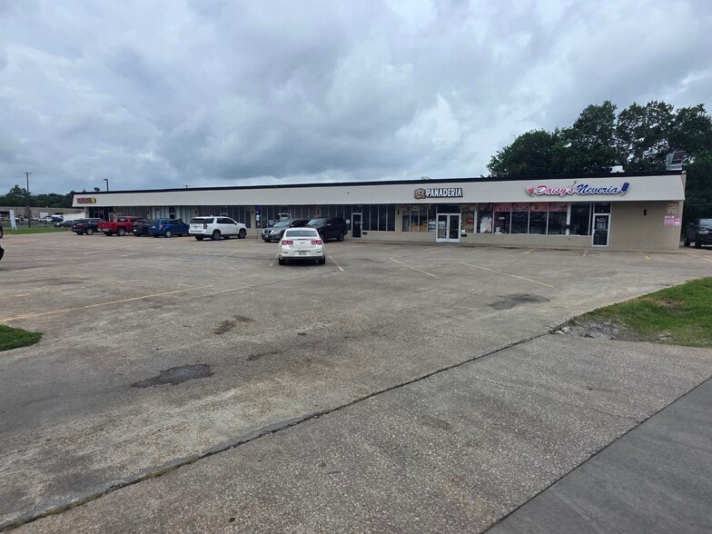 701 Military Pky, Mesquite, TX for lease - Building Photo - Image 2 of 6