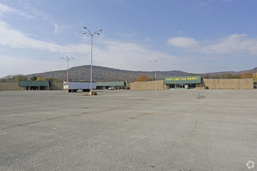 2228 S Cedar Ave, South Pittsburg, TN à vendre - Photo du bâtiment - Image 3 de 12