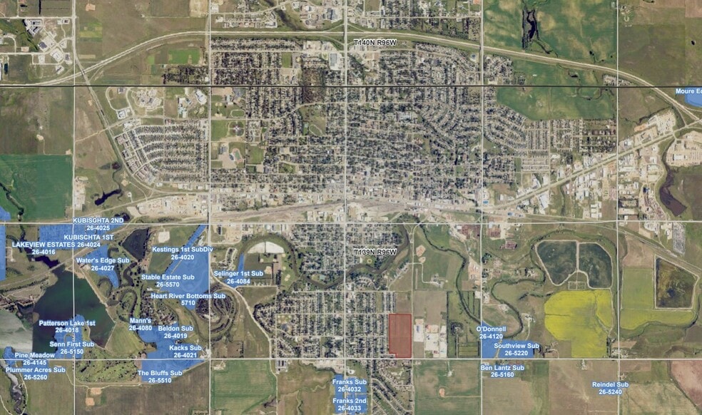 8th Street SE, Dickinson, ND à vendre - Photo du bâtiment - Image 2 de 6