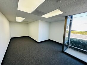 330 E Orangethorpe Ave, Placentia, CA for lease Interior Photo- Image 1 of 9