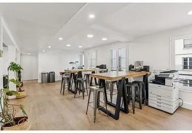 20 Rue Saint-Georges, Paris for lease - Interior Photo - Image 2 of 24