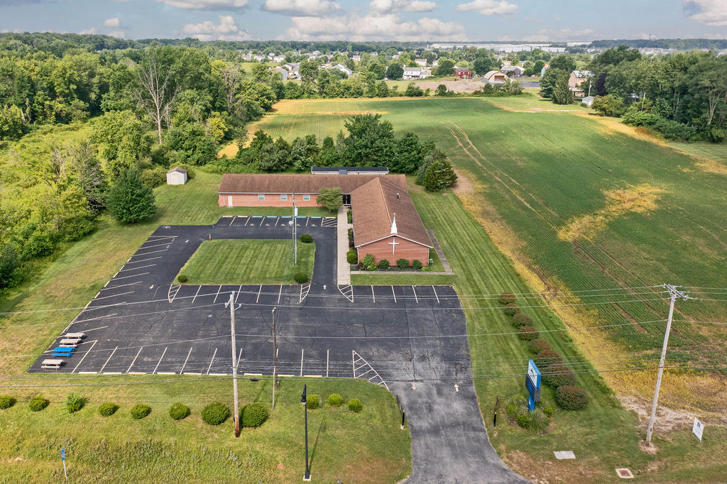 9564 Hazelton-Etna SW Rd, Pataskala, OH for sale Primary Photo- Image 1 of 60