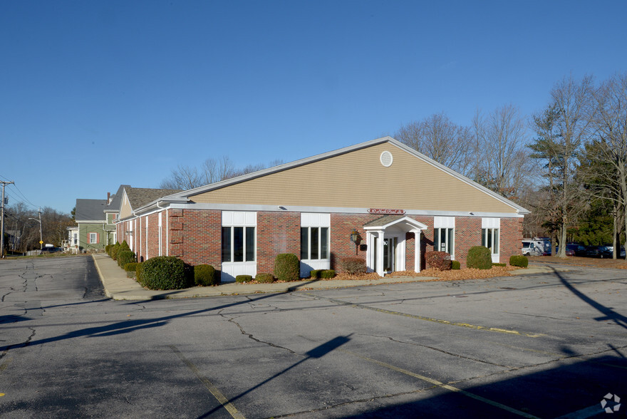 10 N Pearl St, Brockton, MA à vendre - Photo principale - Image 1 de 1