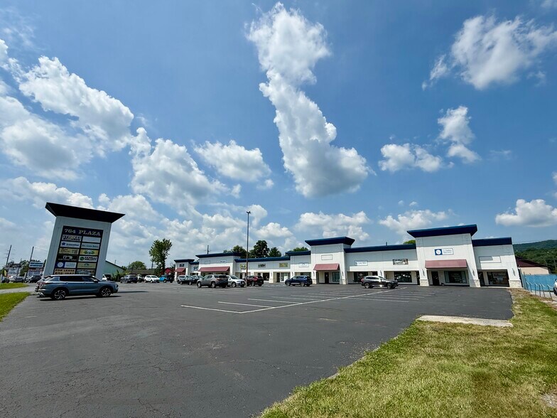 Burns Ave, Duncansville, PA à louer - Photo du bâtiment - Image 2 de 5