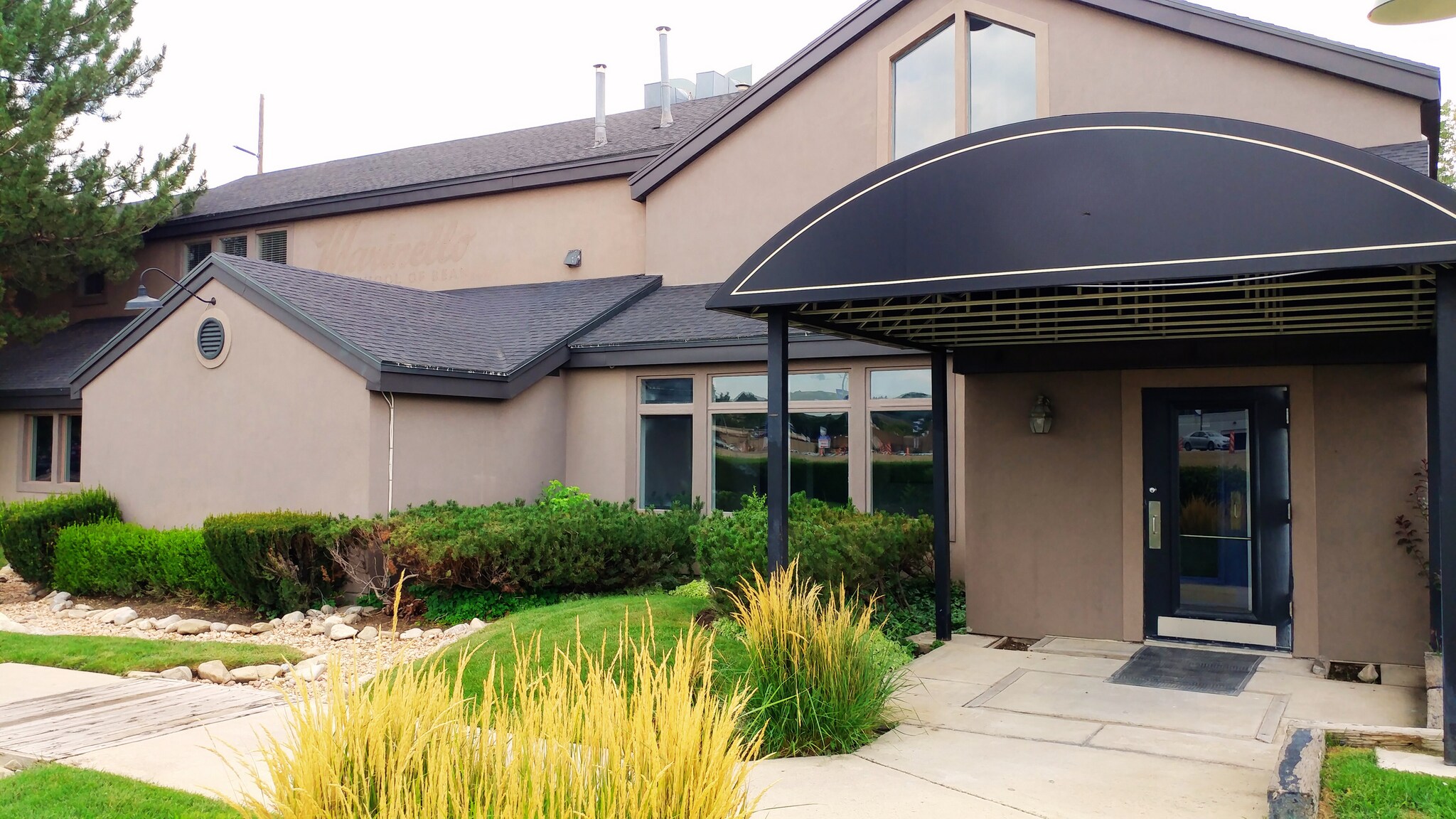 2230 N University Pky, Provo, UT à louer Photo principale- Image 1 de 21