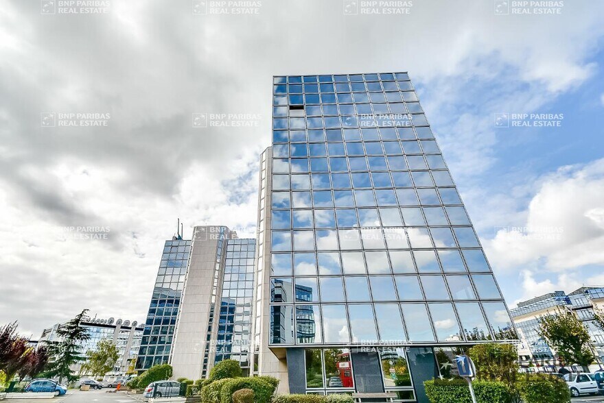 4 A Avenue Morane Saulnier, Vélizy-Villacoublay à louer - Photo du bâtiment - Image 2 de 11