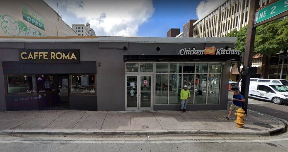 142 NE 2nd Ave, Miami, FL à louer - Photo du bâtiment - Image 1 de 3