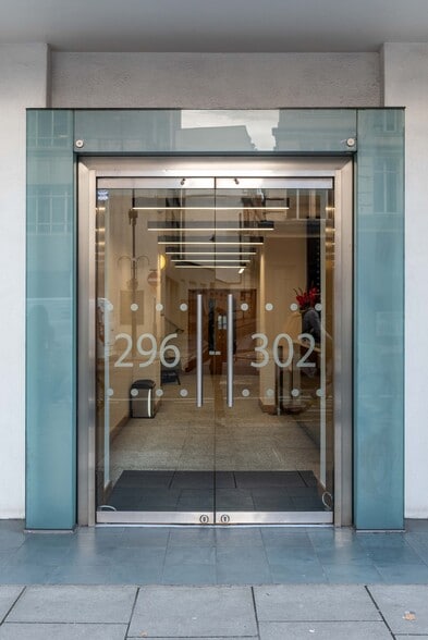 296-302 High Holborn, London for lease - Building Photo - Image 2 of 12