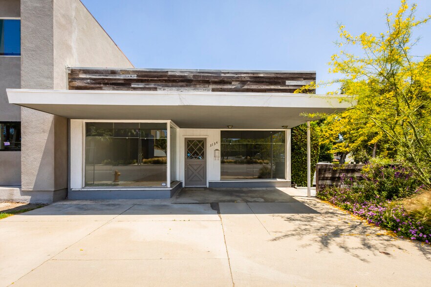 3732-3740 Long Beach Blvd, Long Beach, CA à louer - Photo du bâtiment - Image 1 de 10