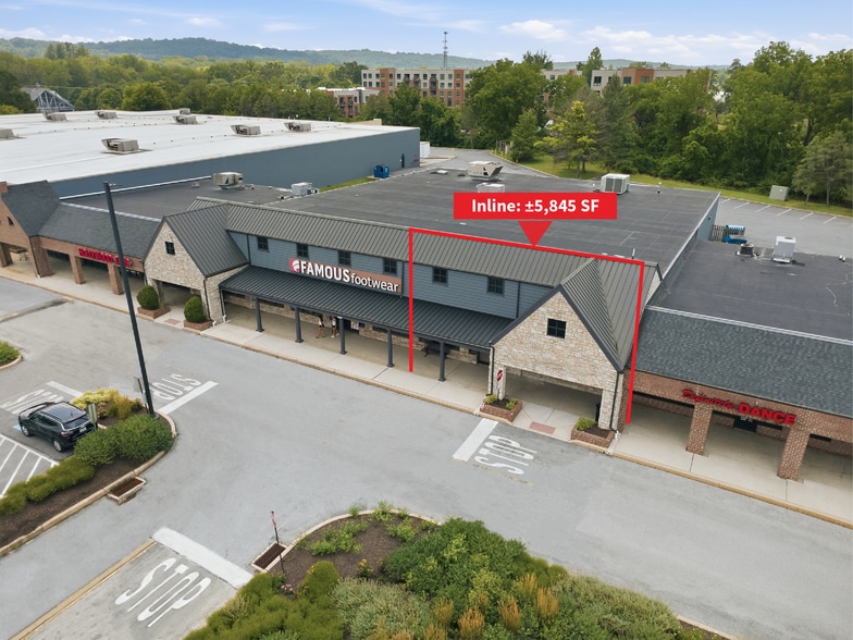 229 W Lincoln Hwy, Exton, PA à louer - Photo du bâtiment - Image 3 de 3