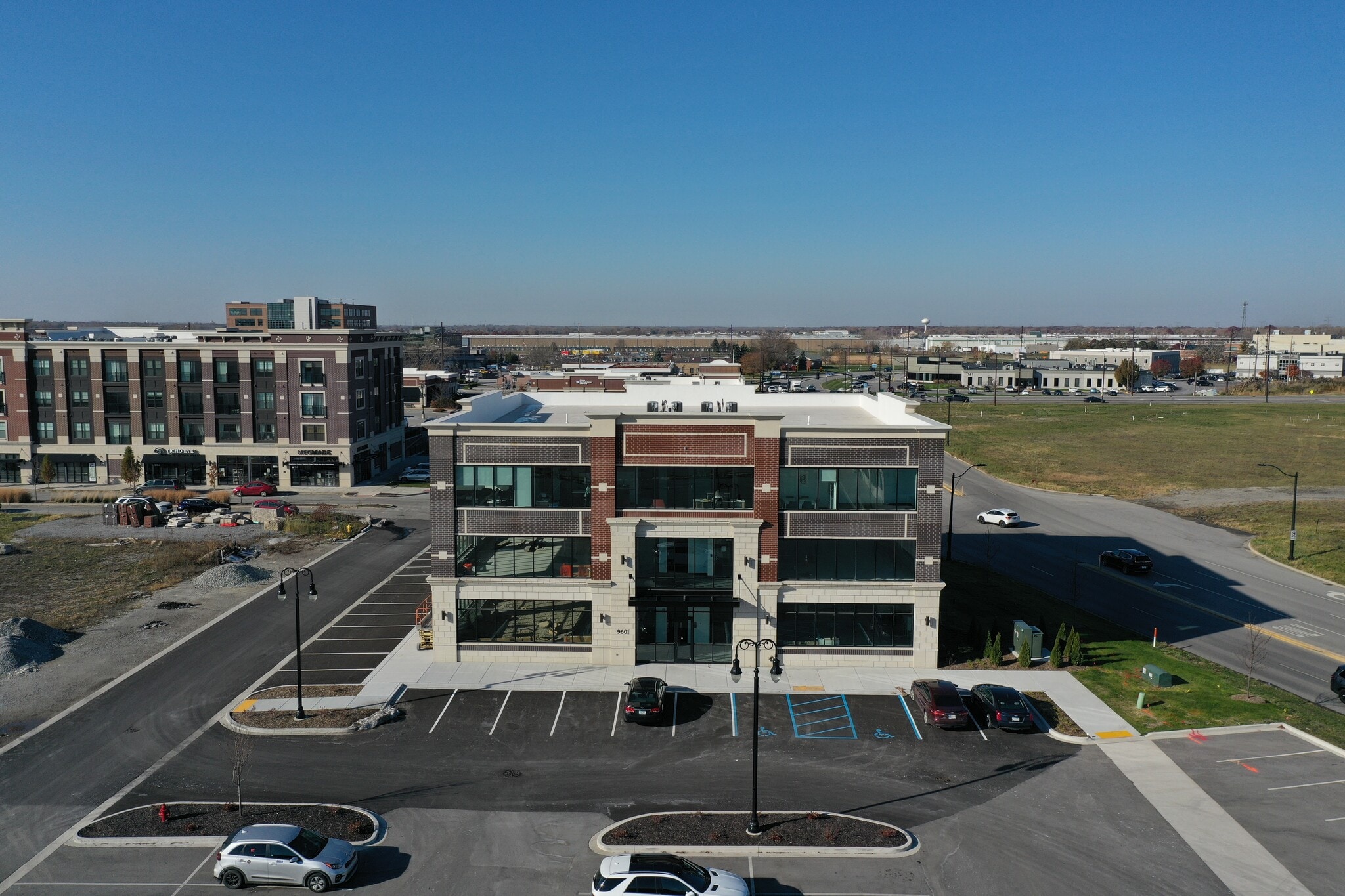 45th, Munster, IN for lease Primary Photo- Image 1 of 8