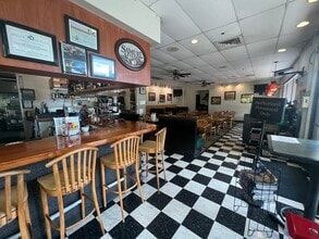 108 Hekili St, Kailua, HI à louer Photo intérieure- Image 1 de 6