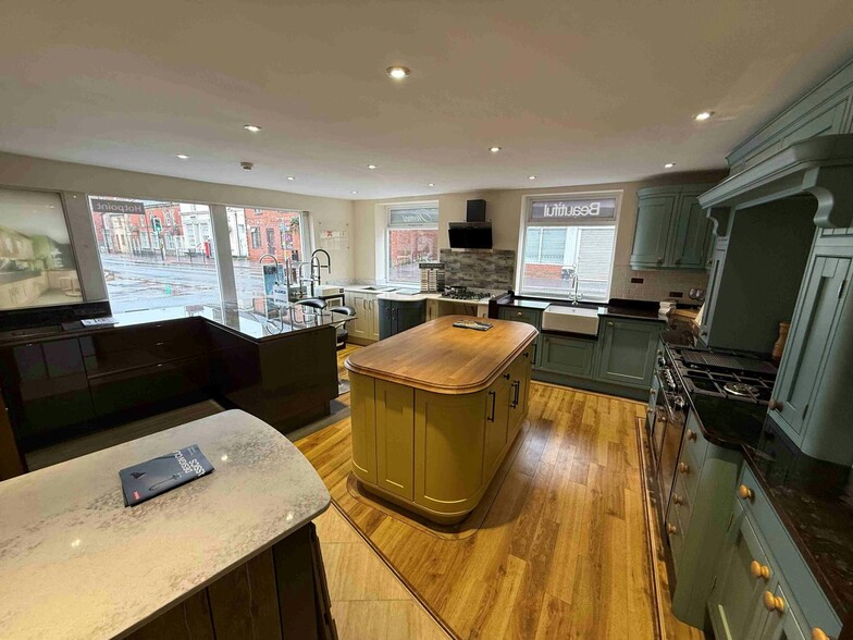 High St, Stoke On Trent for lease - Interior Photo - Image 3 of 5