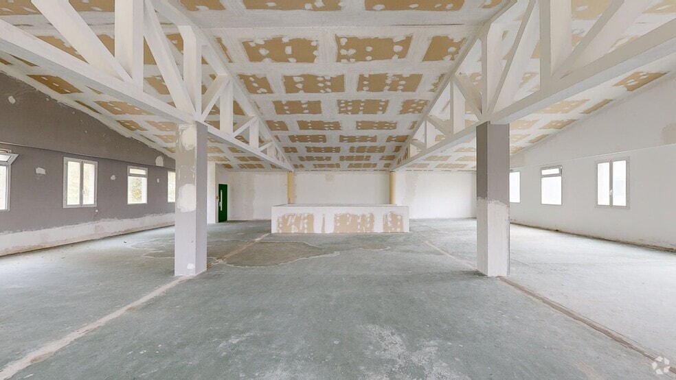Industrial in Móstoles, Madrid for sale - Interior Photo - Image 2 of 17