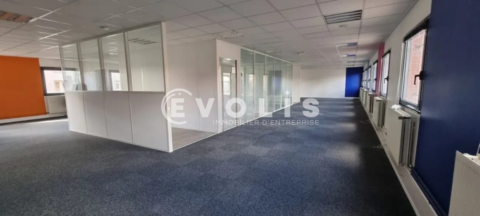 Office in Torcy for lease Interior Photo- Image 1 of 9
