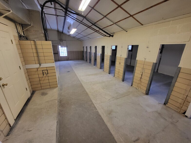 320 Glebe Rd, Easton, MD for lease - Interior Photo - Image 2 of 35