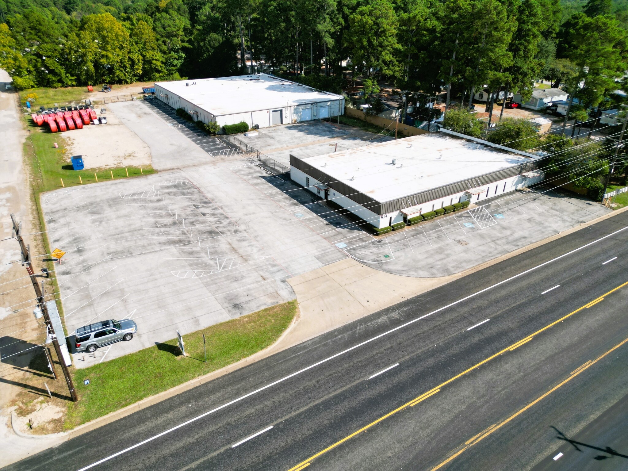 812 S Eastman Rd, Longview, TX à louer Photo du bâtiment- Image 1 de 13