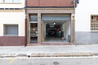 Plus de détails pour Multi-résidentiel à vendre