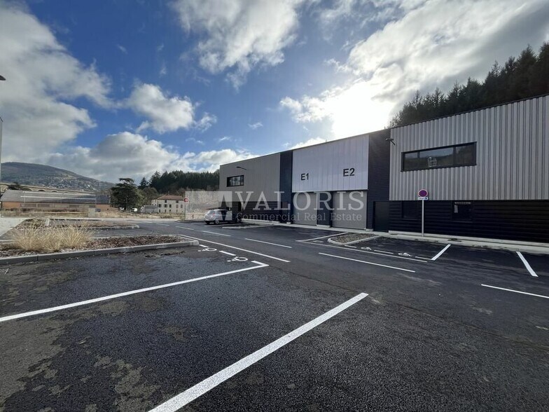 17 19 Rue De Paris, Tarare for sale - Building Photo - Image 2 of 26