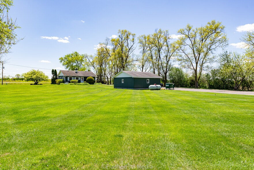 2902 Lincoln Hwy, St Charles, IL à vendre - Photo du bâtiment - Image 2 de 2