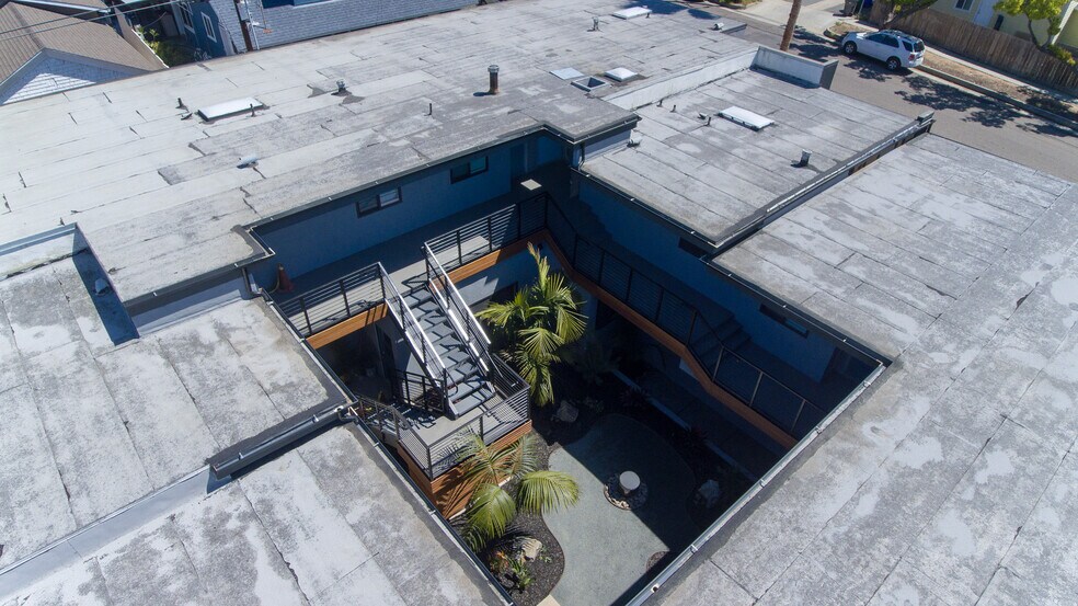 500 N Clementine St, Oceanside, CA à vendre - Photo du bâtiment - Image 3 de 4