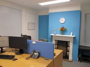 Crowborough Hl, Crowborough for lease Interior Photo- Image 2 of 4