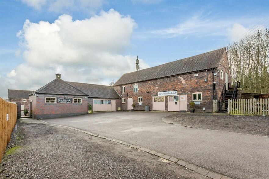 Birchmoor Ln, Polesworth for sale - Building Photo - Image 2 of 5