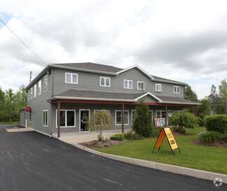 Plus de détails pour 730 Lenox Ave, Oneida, NY - Vente au détail à vendre