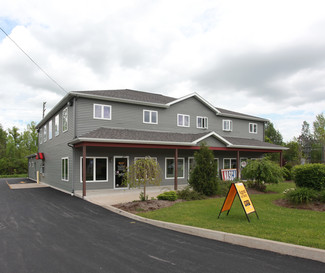 Plus de détails pour 730 Lenox Ave, Oneida, NY - Vente au détail à vendre