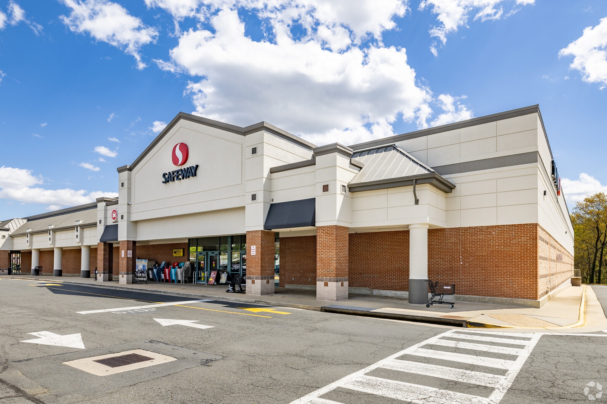 2204-2280 Hunters Woods Plz, Reston, VA for lease Primary Photo- Image 1 of 16