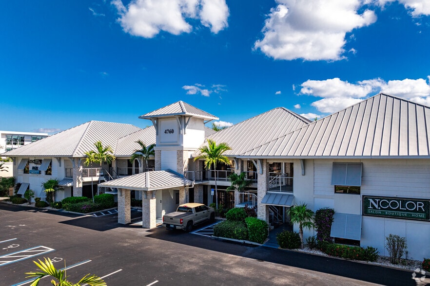 4760 Tamiami Trl N, Naples, FL for sale - Primary Photo - Image 1 of 12