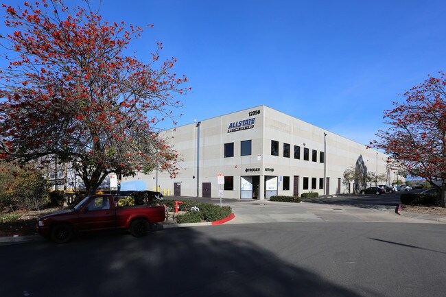Plus de détails pour 12356 McIvers Ct, Poway, CA - Industriel à louer