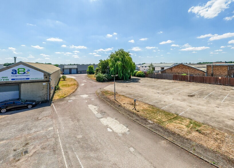 Unit 1 (Front), Padholme Road East, Peterborough à louer - Photo du bâtiment - Image 2 de 4