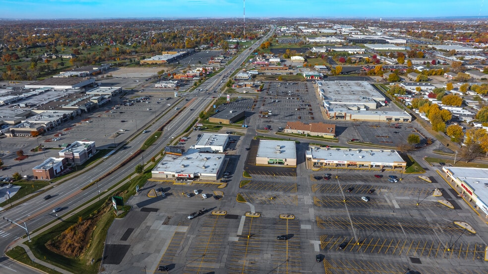 1450 Twixt Town Rd, Marion, IA for sale - Building Photo - Image 1 of 7