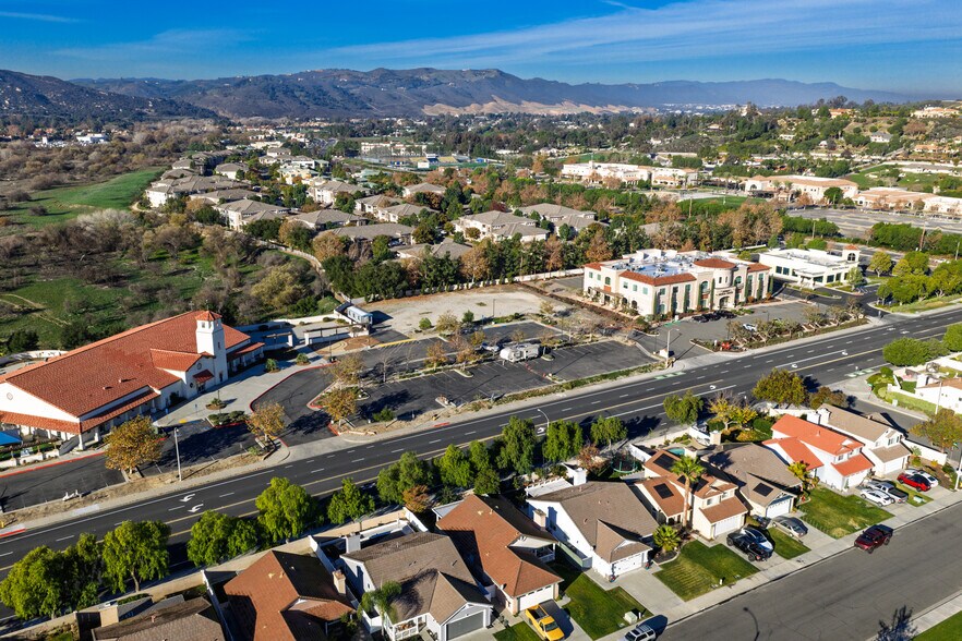 44625 Avenida de Missiones, Temecula, CA à vendre - Aérien - Image 2 de 7