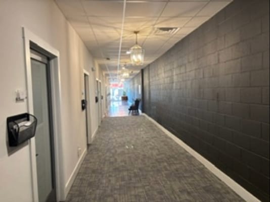 108 W Virginia Ave, Bessemer City, NC à louer Hall d’entrée- Image 1 de 1