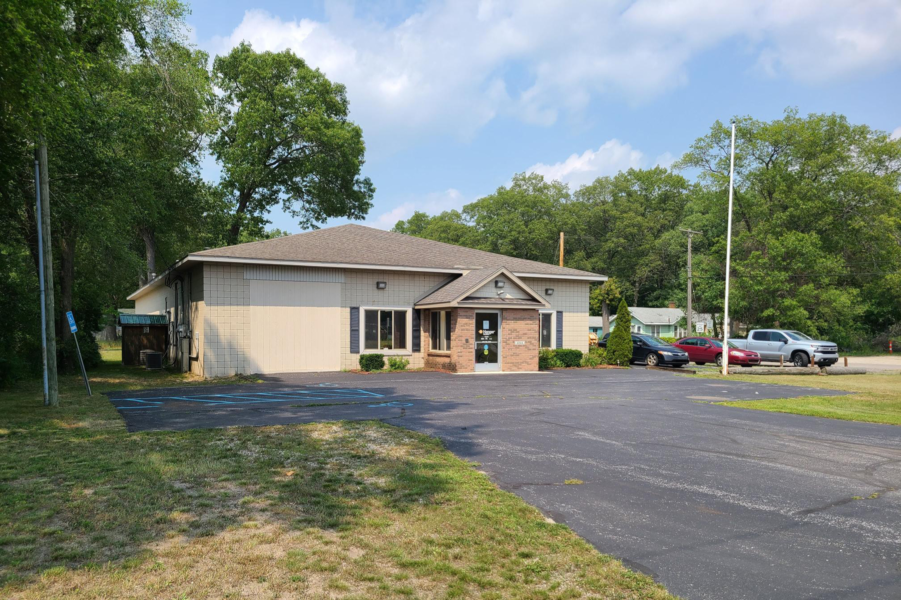 1214 E Broadway Ave, Muskegon, MI for sale Building Photo- Image 1 of 1