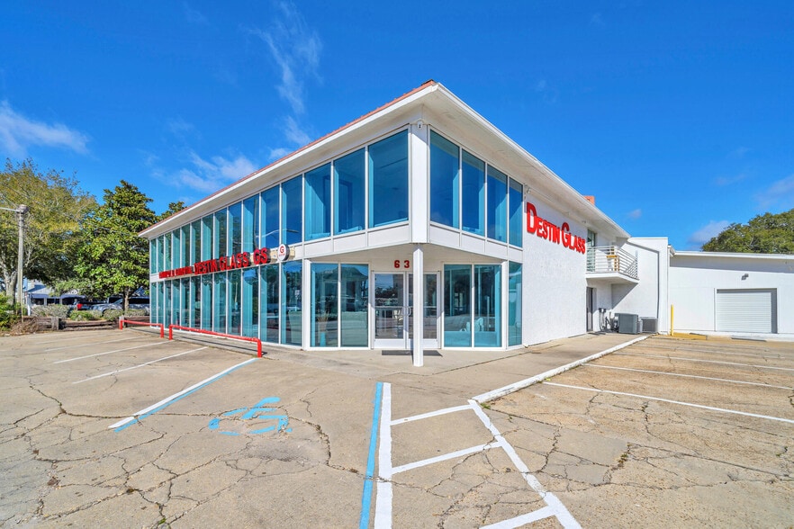 639 Harbor Blvd, Destin, FL à louer - Photo du bâtiment - Image 2 de 39