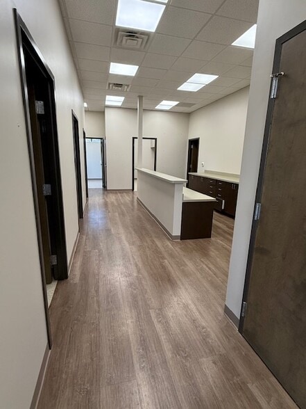 6238 Turner Lake Rd SW, Covington, GA for sale - Interior Photo - Image 3 of 12