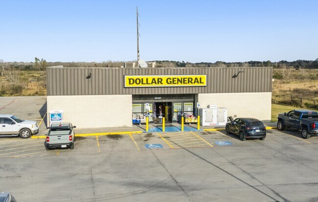More details for 23421 TX-36 Hwy, Damon, TX - Retail for Sale