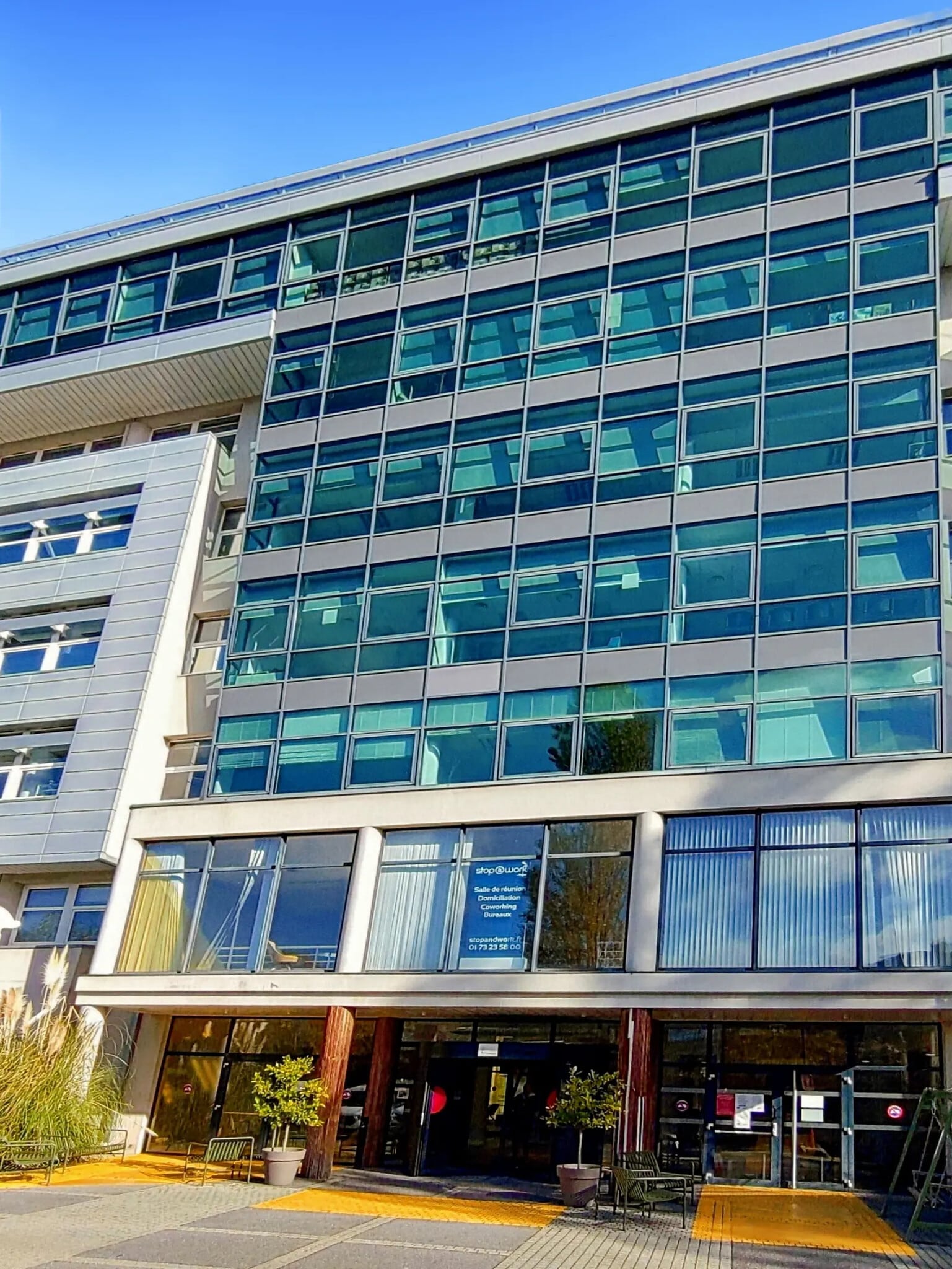 5 Avenue Carnot, Massy for lease Building Photo- Image 1 of 26