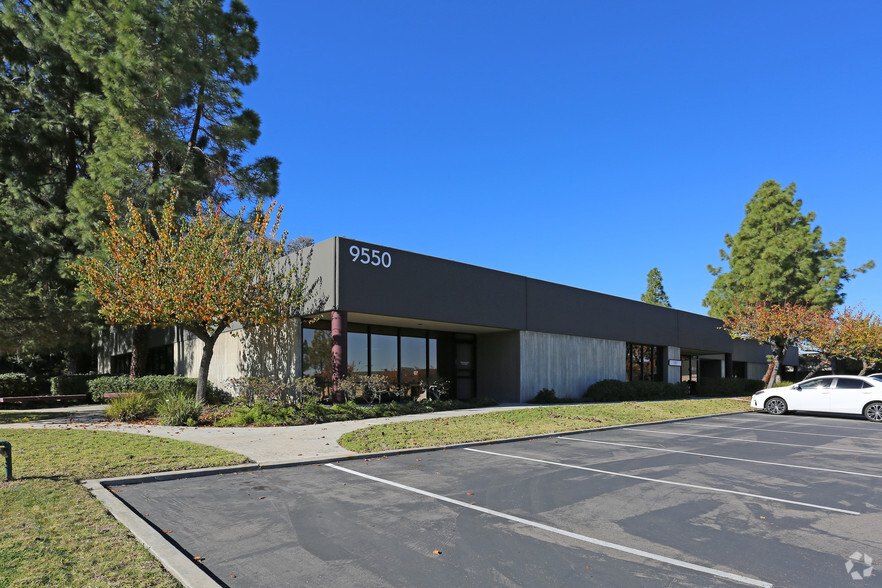 9550 Ridgehaven Ct, San Diego, CA for lease - Primary Photo - Image 1 of 4